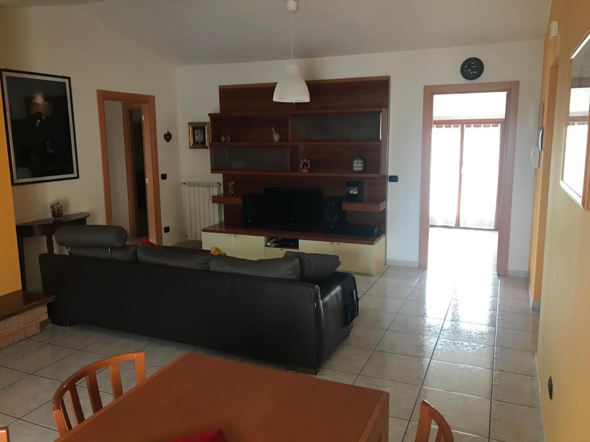 Apartamento Residenza D'Agnese Montesilvano Marina Exterior foto
